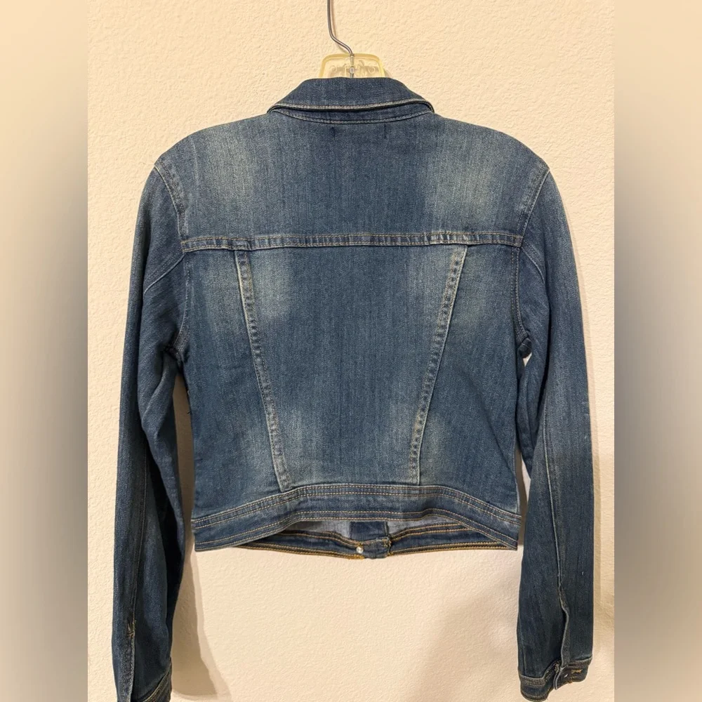 JUSTFAB Cropped Denim Trucker Jacket? - Picture 4 of 5